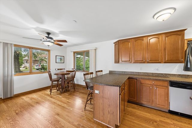 7024 Garden Lane, Bridgeview, IL 60455