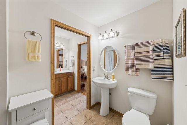 7024 Garden Lane, Bridgeview, IL 60455