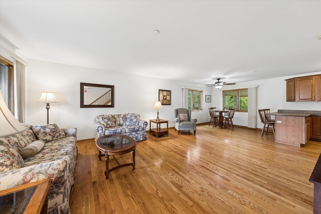 7024 Garden Lane, Bridgeview, IL 60455 — photo 4