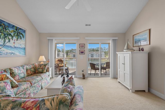 631 Woodmoor Dr Unit 302, Murrells Inlet, SC 29576