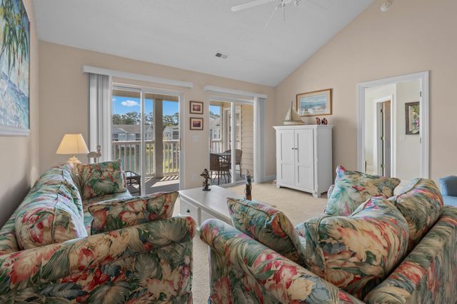 631 Woodmoor Dr Unit 302, Murrells Inlet, SC 29576