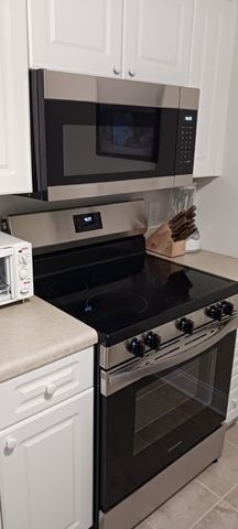 631 Woodmoor Dr Unit 302, Murrells Inlet, SC 29576