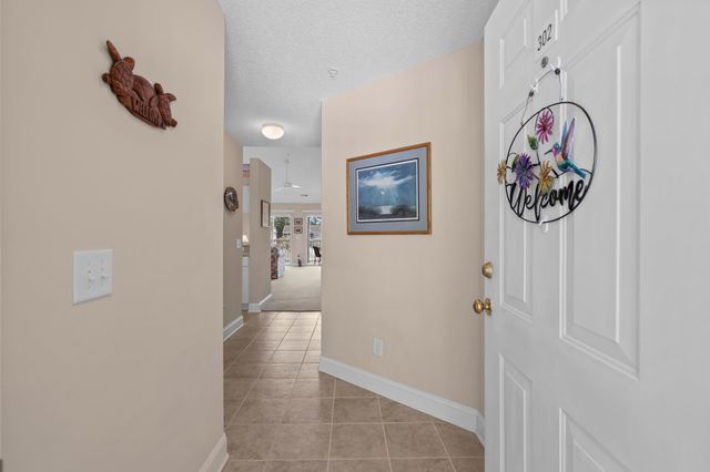 631 Woodmoor Dr Unit 302, Murrells Inlet, SC 29576
