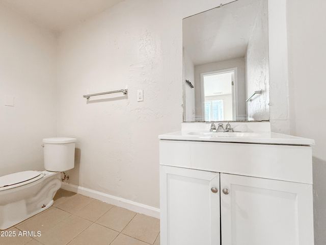 9606 N 11TH Avenue 106, Phoenix, AZ 85021