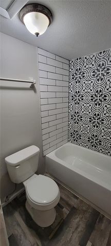 8725 N 48TH STREET A, Tampa, FL 33617