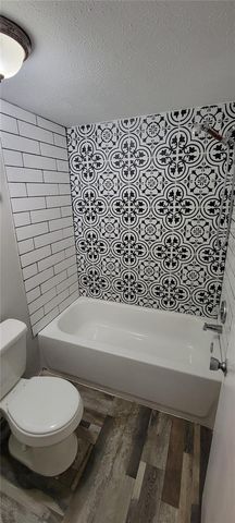 8725 N 48TH STREET A, Tampa, FL 33617