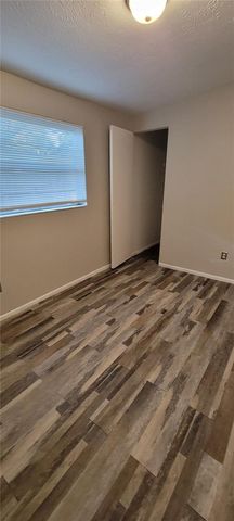 8725 N 48TH STREET A, Tampa, FL 33617