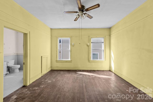 1011 Ashe Avenue NW, Lenoir, NC 28645