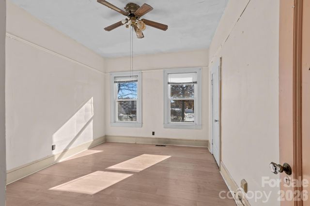 1011 Ashe Avenue NW, Lenoir, NC 28645