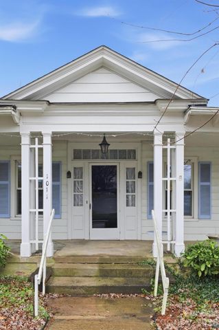 1011 Ashe Avenue NW, Lenoir, NC 28645