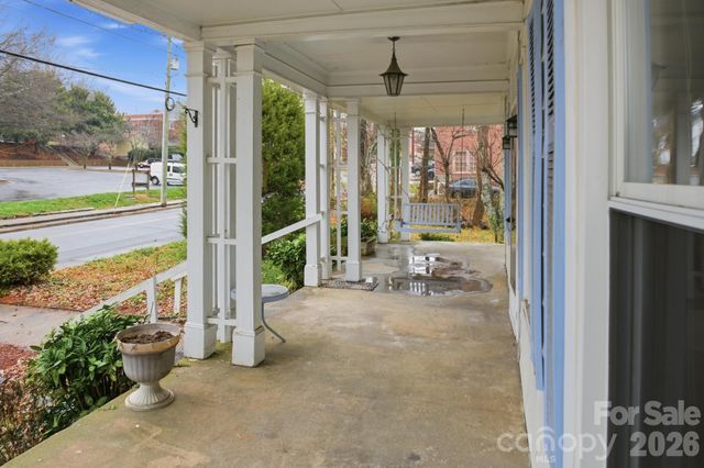 1011 Ashe Avenue NW, Lenoir, NC 28645