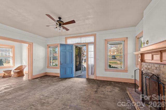 1011 Ashe Avenue NW, Lenoir, NC 28645