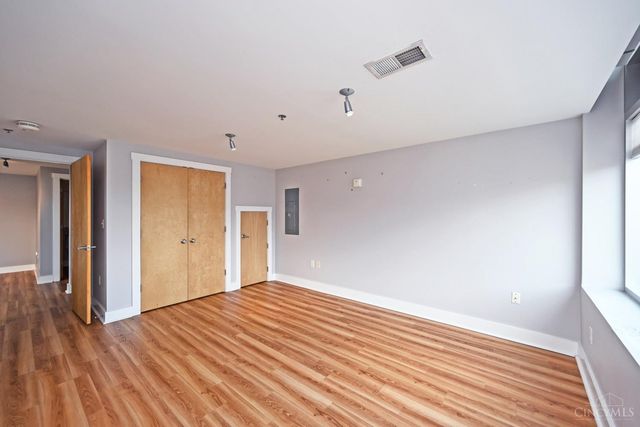 353 W Fourth Street, Cincinnati, OH 45202