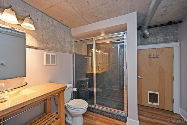 353 W Fourth Street, Cincinnati, OH 45202