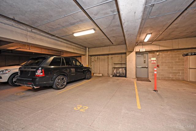 353 W Fourth Street, Cincinnati, OH 45202