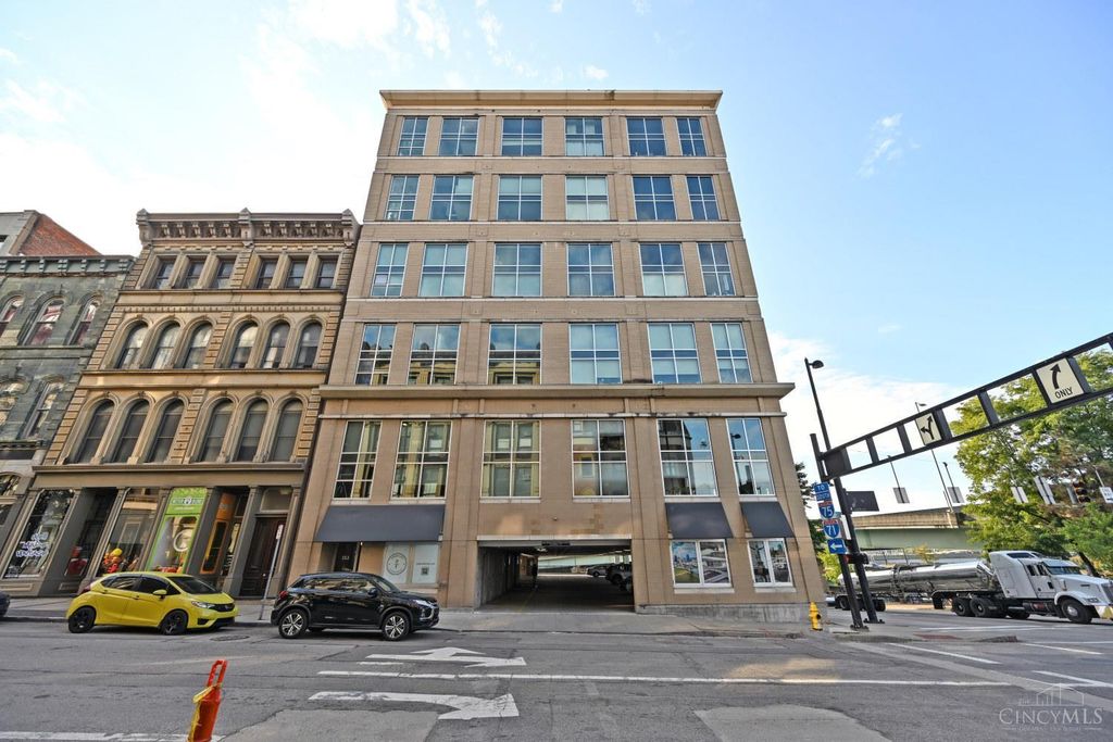 353 W Fourth Street, Cincinnati, OH 45202