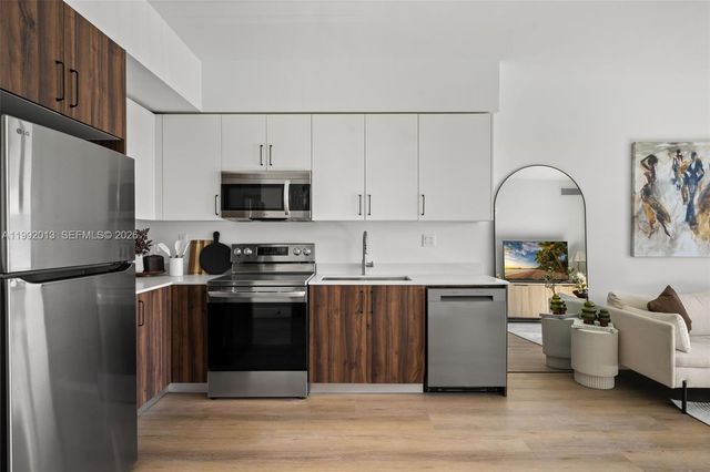 2479 NE 192nd St 206, Miami, FL 33180