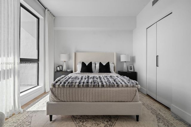 2479 NE 192nd St 206, Miami, FL 33180