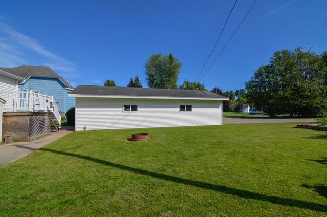 416 MAIN STREET, Oconto, WI 54153