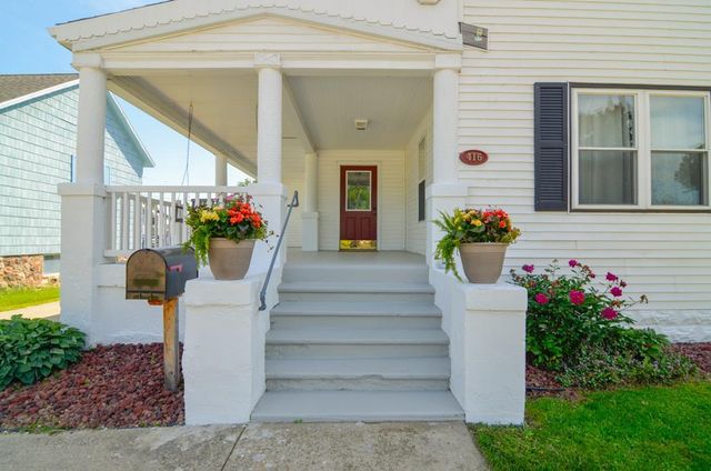 416 MAIN STREET, Oconto, WI 54153