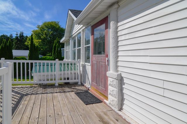 416 MAIN STREET, Oconto, WI 54153