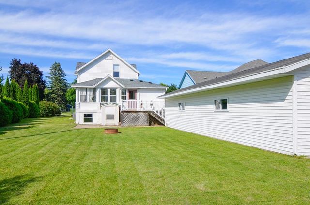 416 MAIN STREET, Oconto, WI 54153