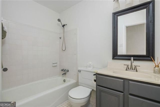 2720 Carolyn Drive SE, Smyrna, GA 30080