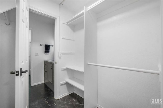 11645 Montana Avenue 126, Los Angeles, CA 90049