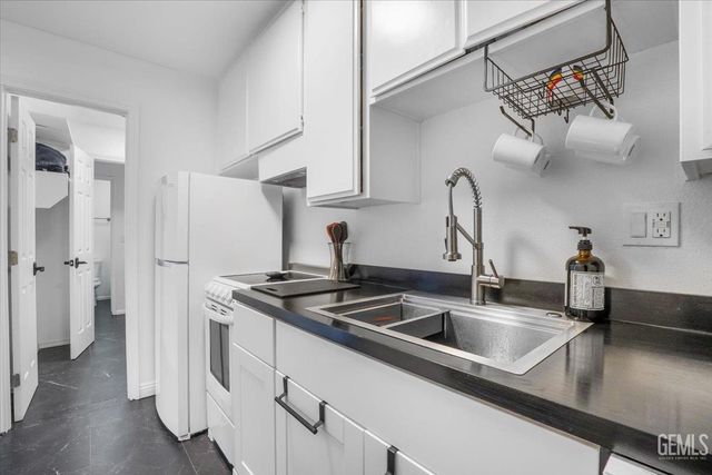 11645 Montana Avenue 126, Los Angeles, CA 90049