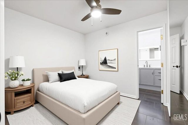 11645 Montana Avenue 126, Los Angeles, CA 90049