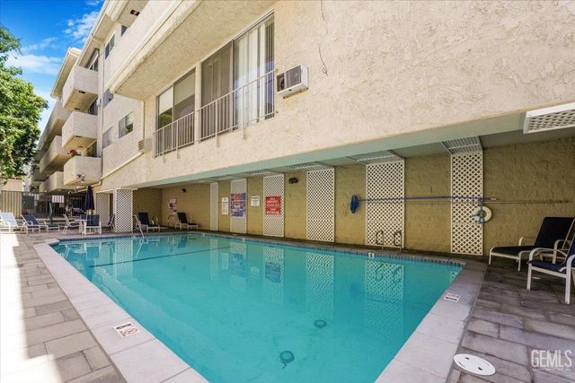 11645 Montana Avenue 126, Los Angeles, CA 90049