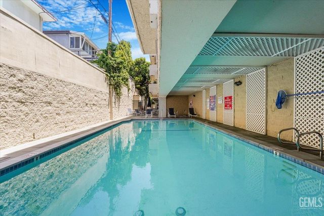 11645 Montana Avenue 126, Los Angeles, CA 90049