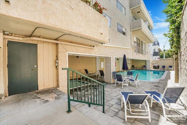 11645 Montana Avenue 126, Los Angeles, CA 90049