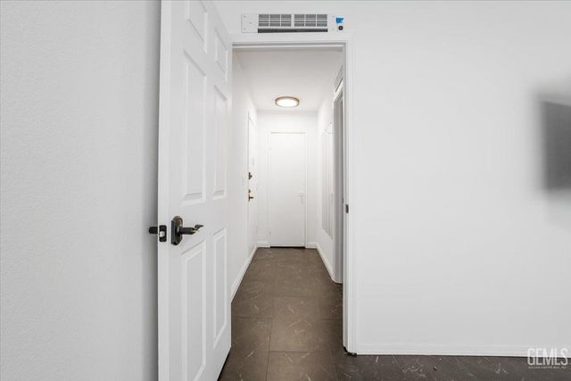 11645 Montana Avenue 126, Los Angeles, CA 90049