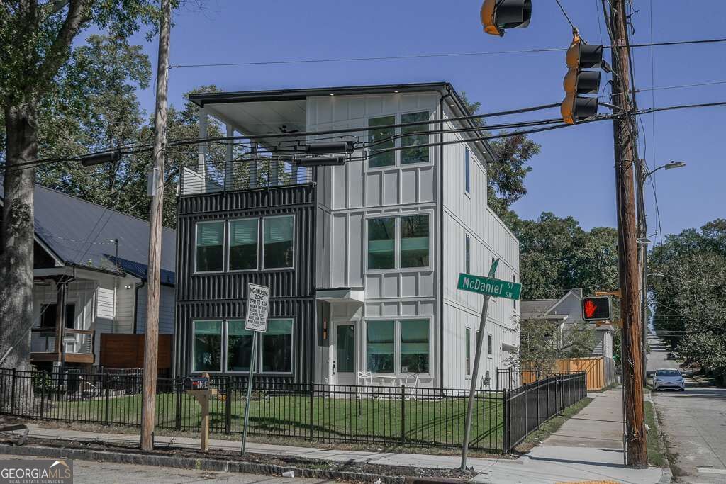 1064 Mcdaniel Street SW, Atlanta, GA 30310 — exterior
