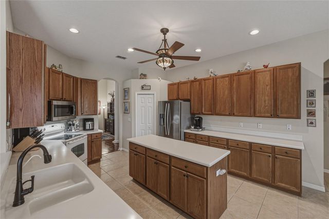 13304 THOROUGHBRED DRIVE, Dade City, FL 33525