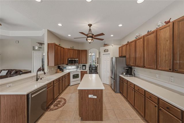 13304 THOROUGHBRED DRIVE, Dade City, FL 33525