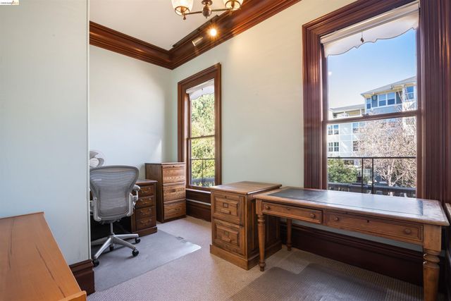 653 11th Street, Oakland, CA 94612