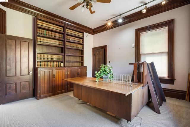 653 11th Street, Oakland, CA 94612