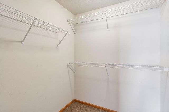 9483 Red Sunset Drive, West Des Moines, IA 50266