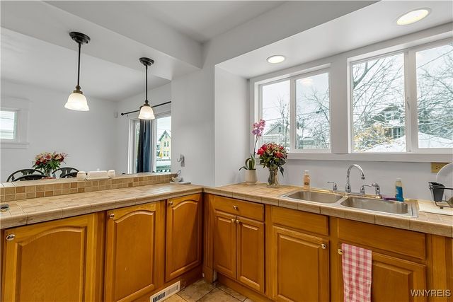 69 Tyler Street, Buffalo, NY 14214