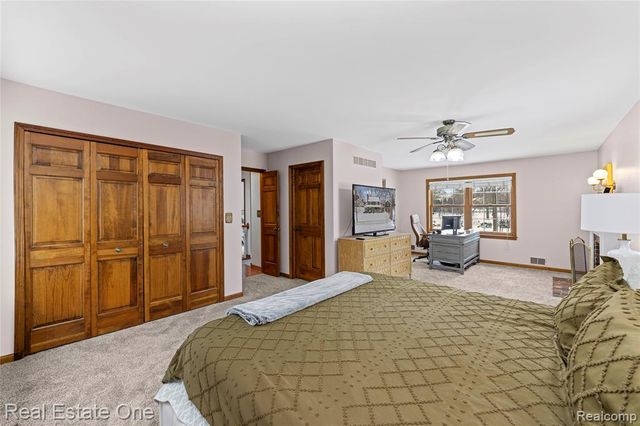 380 Depot Road, Clarkston, MI 48346