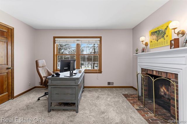 380 Depot Road, Clarkston, MI 48346