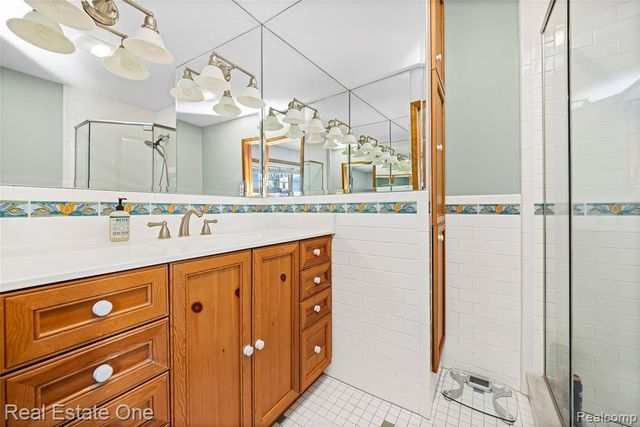 380 Depot Road, Clarkston, MI 48346