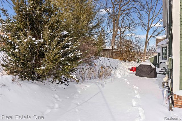 380 Depot Road, Clarkston, MI 48346