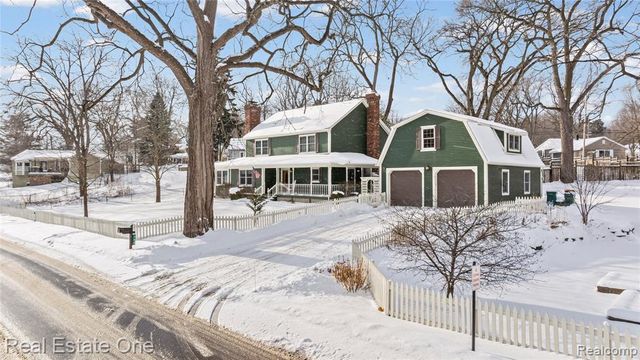 380 Depot Road, Clarkston, MI 48346