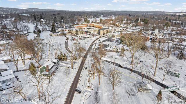 380 Depot Road, Clarkston, MI 48346