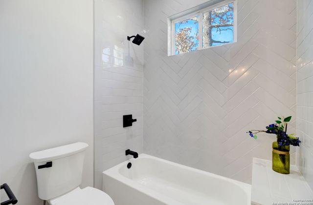 981 Jenny Leigh Trail, Bulverde, TX 78163