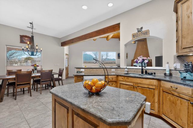 1 Caballo Sendero, Placitas, NM 87043