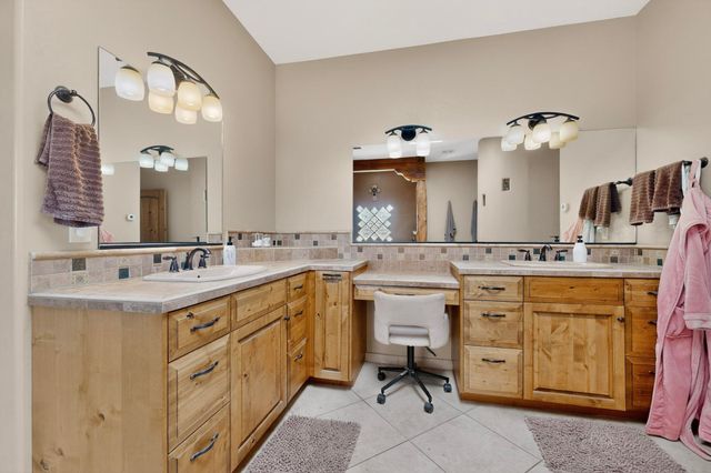 1 Caballo Sendero, Placitas, NM 87043